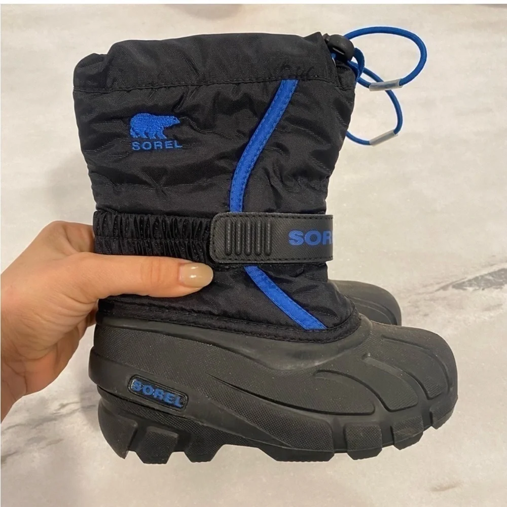Sorel youth flurry™